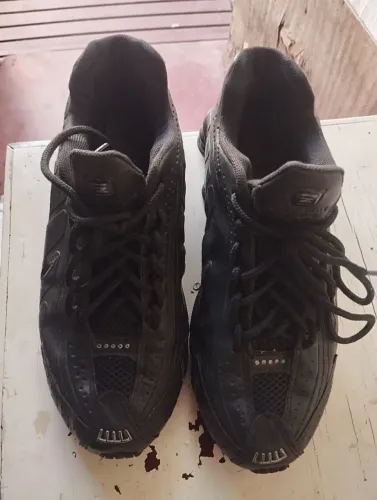 Tênis Niki shox original urgente pra hoje