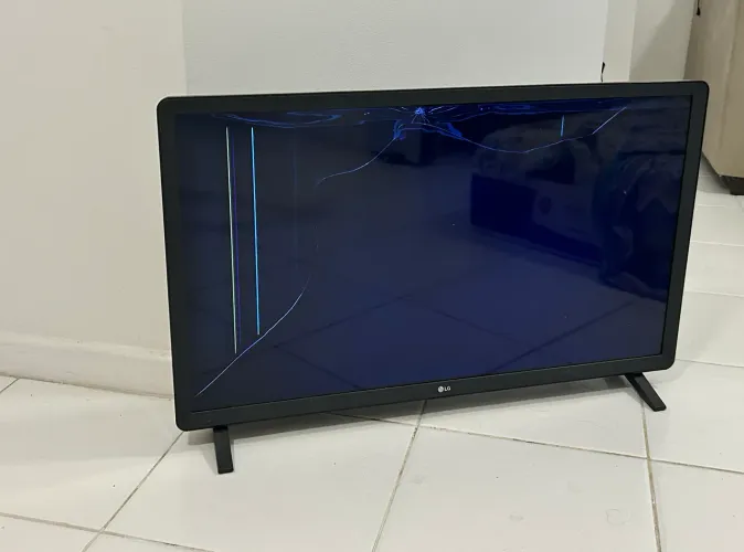 Vendo televisão para conserto