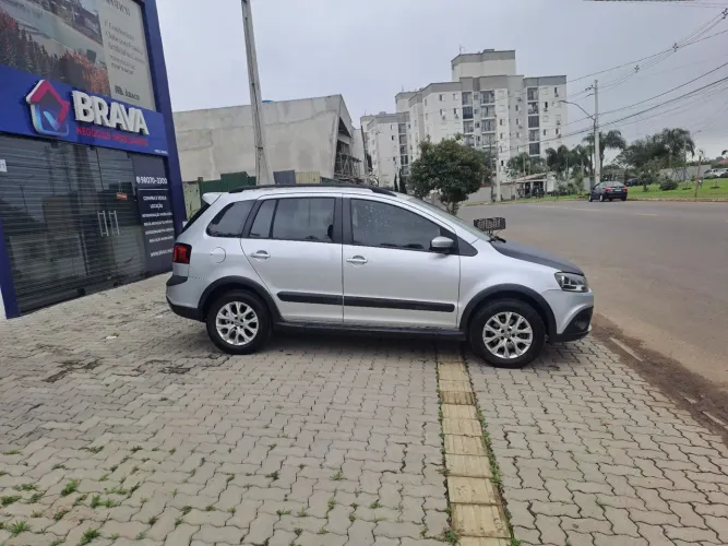 Volkswagen Spacecross I Motion 1.6 MI Total Flex 8V 2014