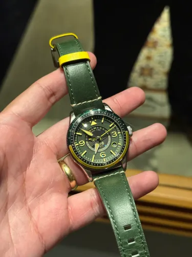 Relógio avi-8 flyboy gmt automático