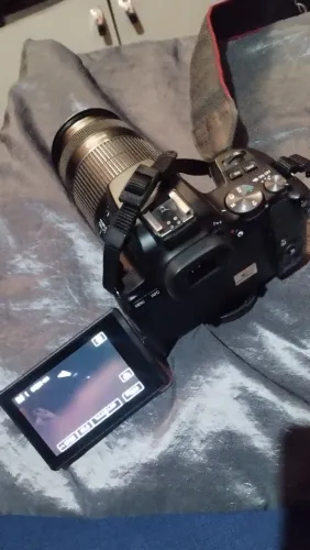 Câmera Canon Sl3 estado de nova!!