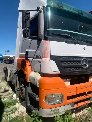 Cavalo mecânico Mercedes Axor 2011/ 2644 Traçado 