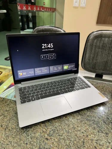 Notebook Lenovo Core i7 e 12GB de RAM