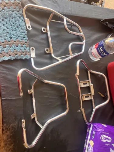 Suporte e alça pra moto 