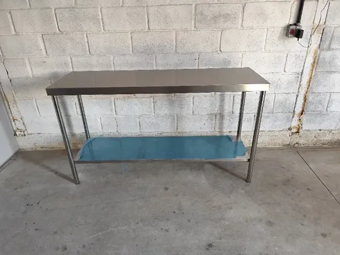 Bancada inox 1,80×0,70×0,90 m c/ espelho e prateleira chapa 22 