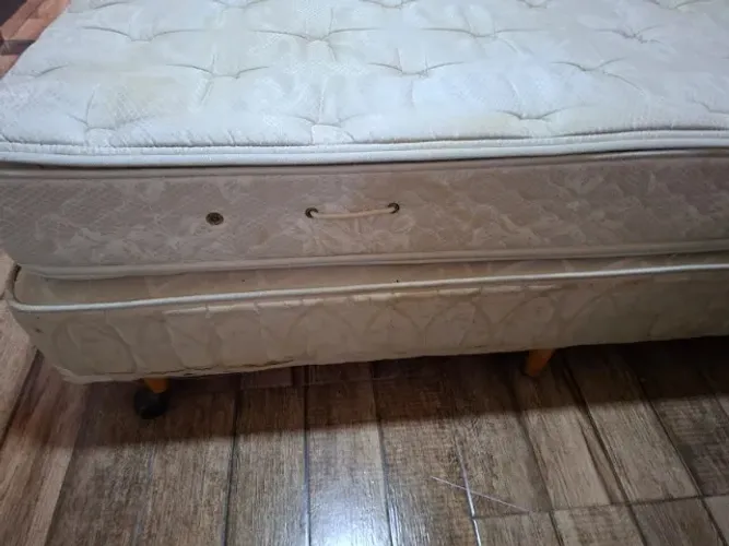 Colchão e Box 1.38 usado