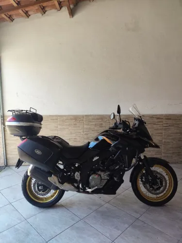 VSTROM 650CC 2025 UNICO DONO