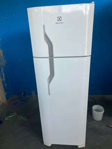 Vendo geladeira funcionando perfeitamente