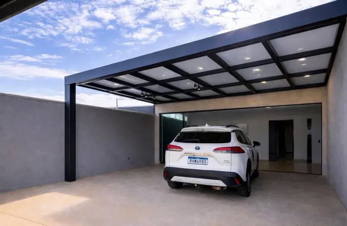 ? COBERTURAS METÁLICAS ? Transforme seu espaço com elegância, conforto e durabilidade!