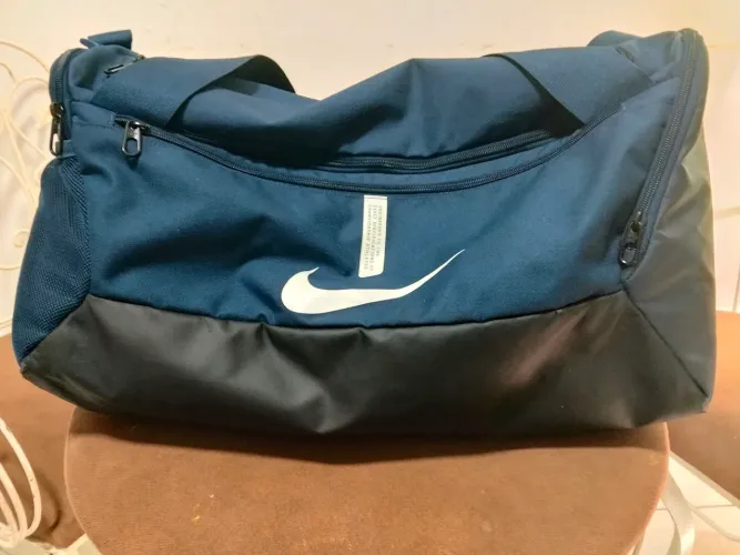 Bolsa de 60 litros nova, negociável 
