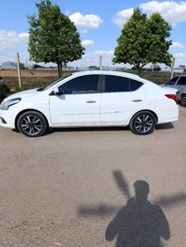 Nissan Versa SL 1.6 16V Flexstart 4P Aut. 2020