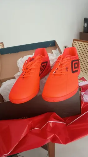 Chuteira umbro 41