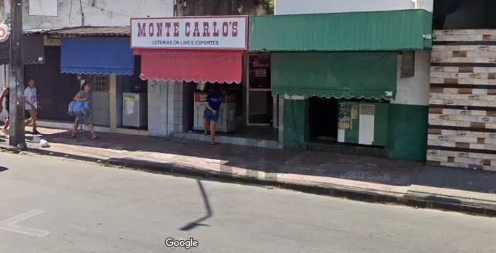 Loja Comercial de 10m² para alugar, localizada no Fundão, Recife - Pernambuco.