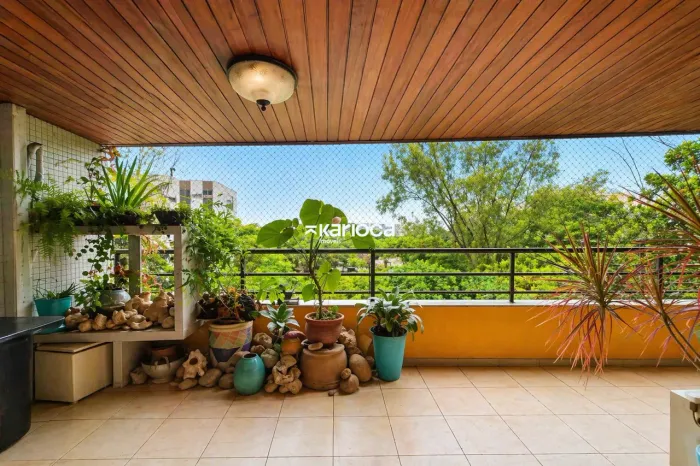 Apartamento à venda com 225m² |4 quartos | 3 vagas - PARK PALACE | BARRA DA TIJUCA