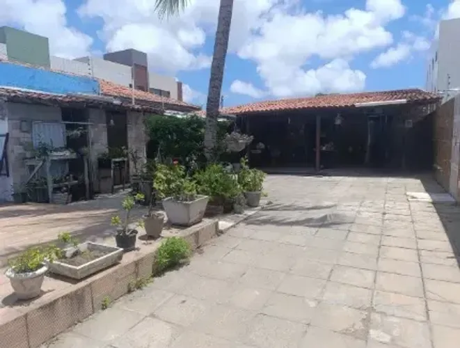 Excelente casa no José Américo de Almeida (250 m², 3/4, bem localizada)