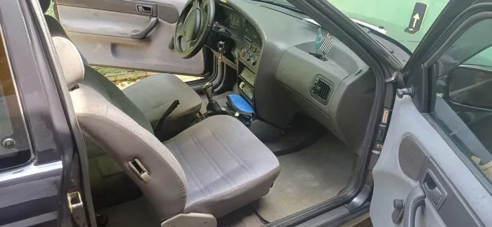 Volkswagen Logus 1.6 / CLI / CL/ GL (álcool) 1996