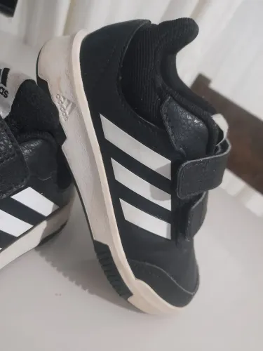 Tênis infantil adidas
