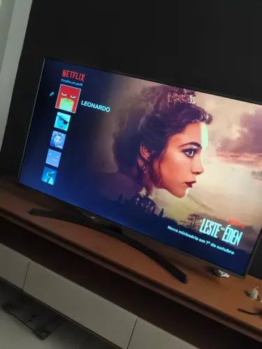 Vendo televisão LG 55 polegadas em excelente estado de conservação. Não faço entrega.