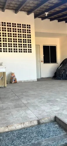 Casa em Condomínio com 2 Quarto(s) e 2 banheiro(s) para Alugar, 57 m² por R$ 1100 / Mês