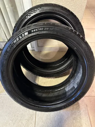 Pneu michelin PS5 245/40/18