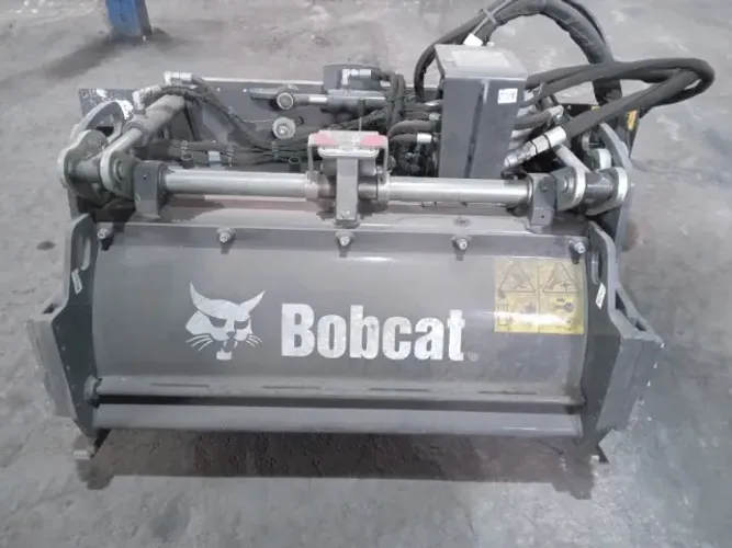 Implemento Fresadora De Asfalto Bobcat 1metro Semi Nova 2023