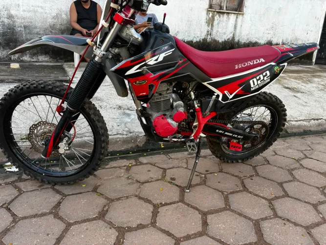 Crf 230 ano 2015