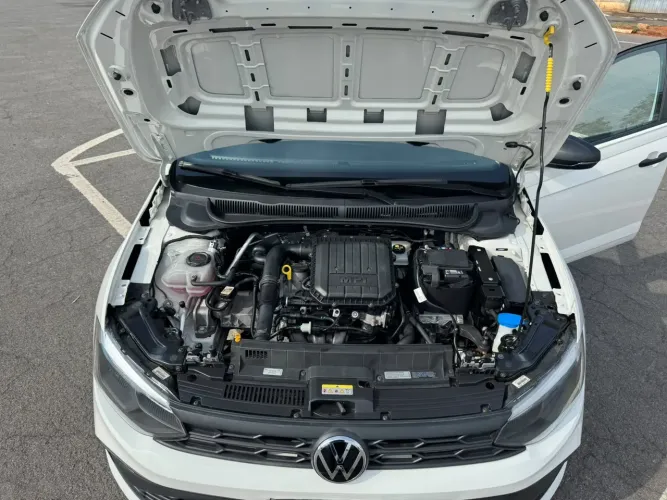 Volkswagen Polo Track 1.0 Flex 12V 5P 2024