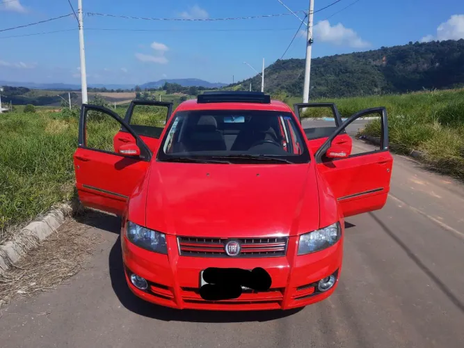 Fiat Stilo Dualogic 1.8 Sporting Flex 8V 5P 2010