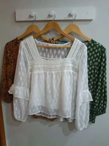 Combo 3 blusinhas estilo bata tam P pouco uso