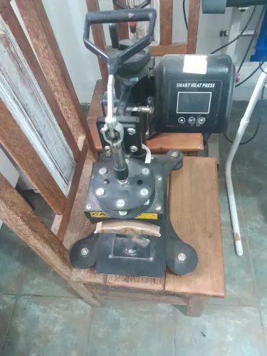 Vendo prensa térmica para estampar bonés.