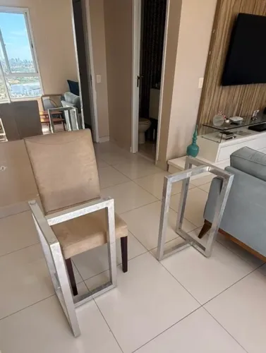Pés de mesa em aço