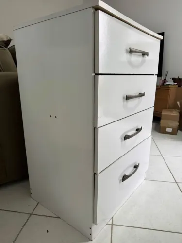 Cômoda gaveteira