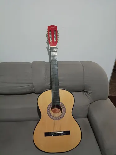 Violão Queens