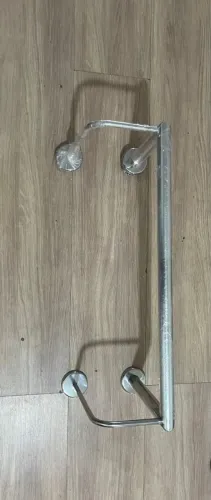 Arara para roupa toda em Inox com braços de apoio extra.