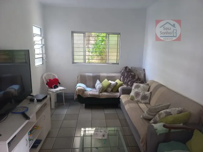 Casa para venda tem 259 m2 com 4 quartos em Casa Amarela - Recife - PE