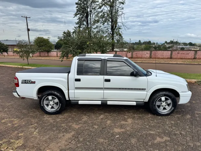 Chevrolet S10 Pick-up Exec. 2.8 4X4 CD TB Int.dies 2011