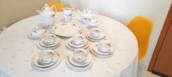 Jogo de café porcelana Porto Real 