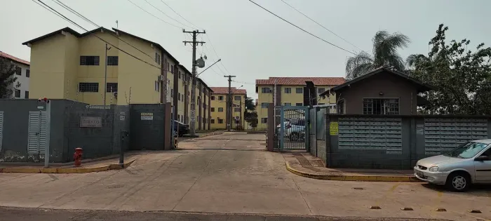 Imóvel para aluguel possui 43 metros quadrados com 2 quartos em Vila Carlota - Campo Grand