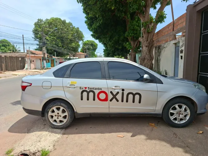 Fiat Grand Siena Attrac. 1.4 EVO F.flex 8V 2013
