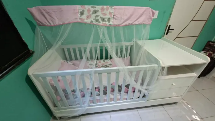 Berço com cômoda acoplada ?