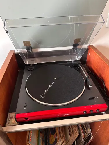 Toca-Discos Bluetooth Audio-Technica AT-LP60XBT Vermelho | Excelente Estado