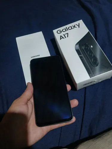 Celular A17