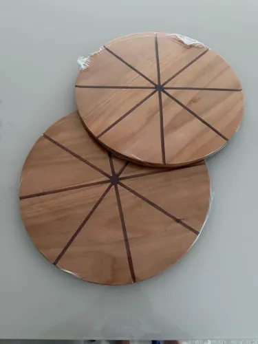 Tábua para pizza novas com guia de corte