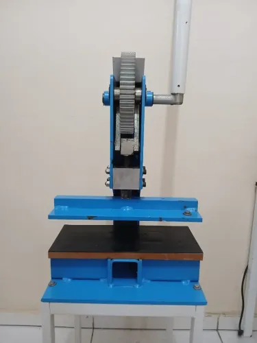 Máquina para Fabricação de Chinelos