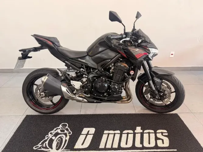 KAWASAKI Z900