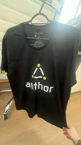 Camiseta oficial Anthor G