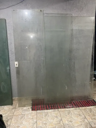 Vidros para Box de Banheiro 8mm - Peça Fixa + Porta de Correr