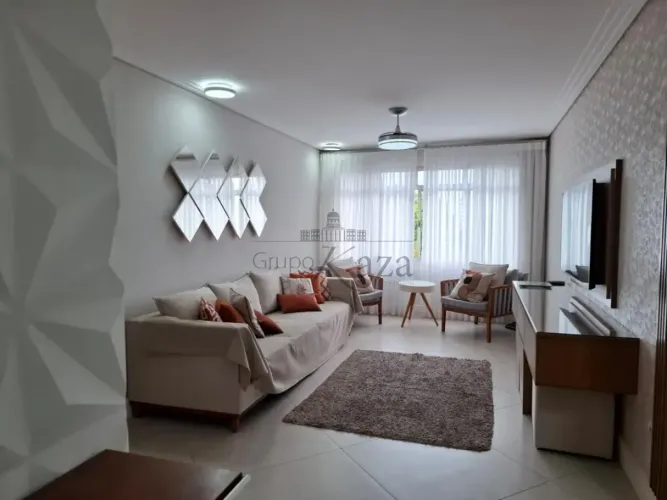 Oportunidade - Apartamento - Edifício Netuno - Jardim Apolo I - 3 Dormitórios - 129m².