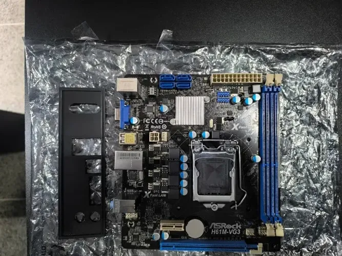 Placa Mãe ASROCK H61M-VG3 - R$120,00