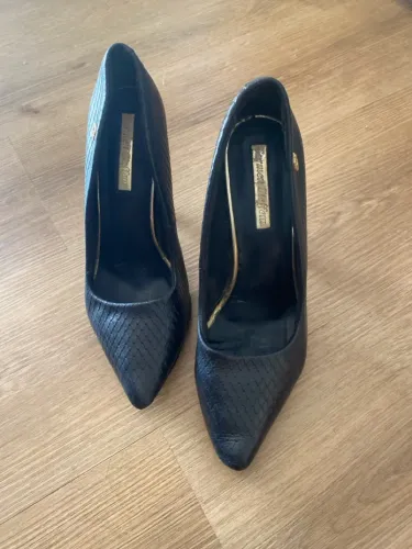 Sapato preto Carmen Steffens